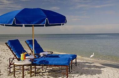 naples beach chair rentals